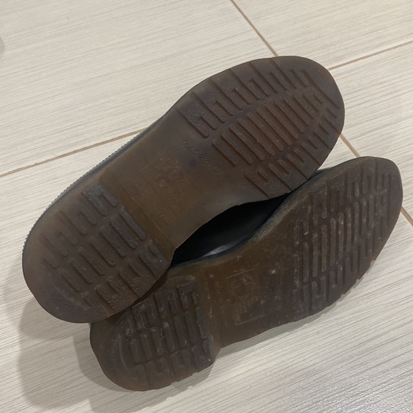 Dr martens 3989 SMOOTH LEATHER BROGUE SHOES size 7 - Picture 6 of 9